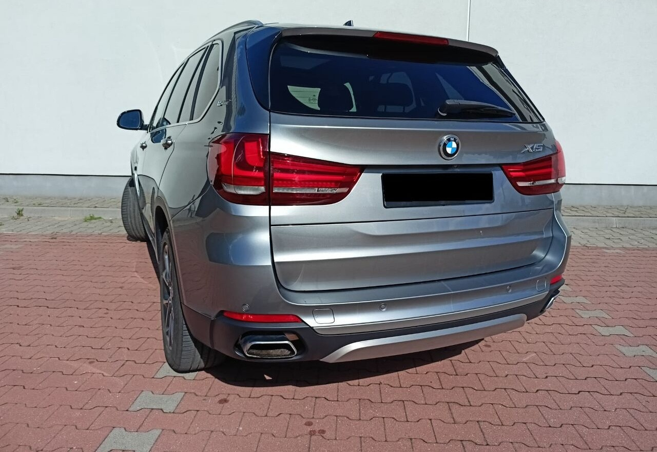 BMW X5 - Terepjáró/ SUV: 4 kép. BMW X5 - Terepjáró/ SUV: 4 kép.