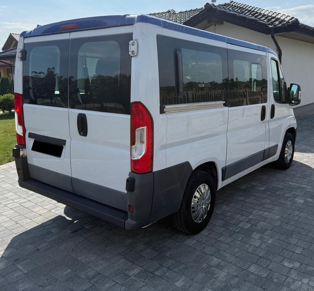 FIAT Ducato - Minibusz, Kisbusz: 5 kép. FIAT Ducato - Minibusz, Kisbusz: 5 kép.