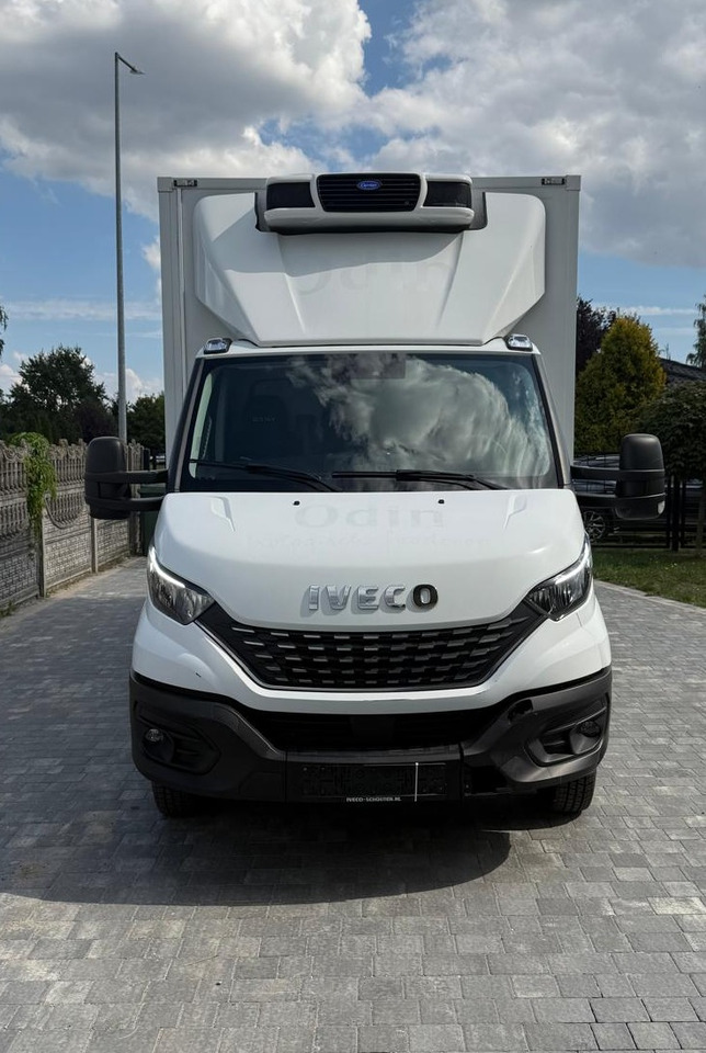 IVECO 40C18 BE COMBI – chłodnia z windą, kat. B+E, polift, 2019 rok - Hűtős kisteherautó: 2 kép. IVECO 40C18 BE COMBI – chłodnia z windą, kat. B+E, polift, 2019 rok - Hűtős kisteherautó: 2 kép.