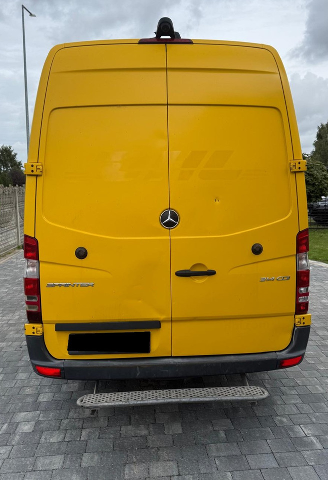 Mercedes Sprinter 314 CDI - Furgon: 4 kép. Mercedes Sprinter 314 CDI - Furgon: 4 kép.