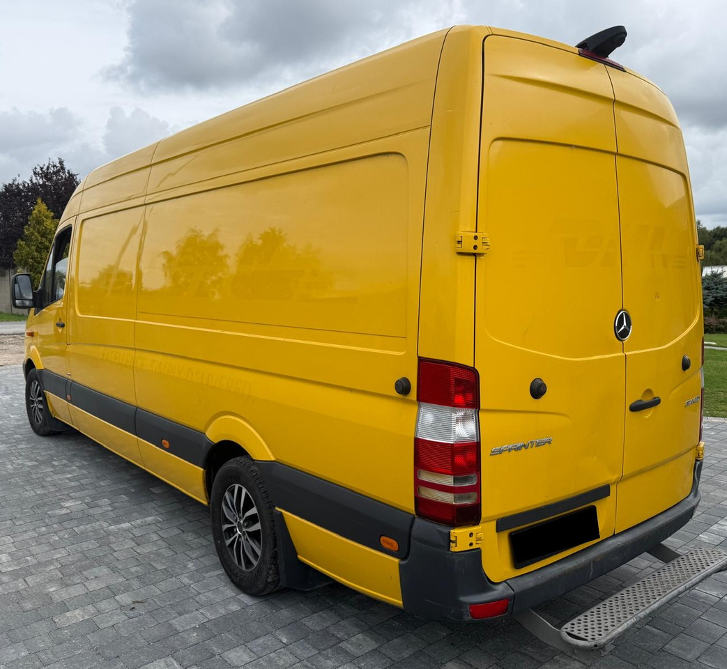 Mercedes Sprinter 314 CDI - Furgon: 5 kép. Mercedes Sprinter 314 CDI - Furgon: 5 kép.