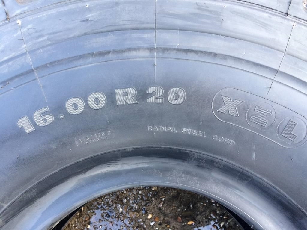 Michelin 16.00R20 XZL - USED NN 95% - Gumiabroncs - Teherautó: 5 kép. Michelin 16.00R20 XZL - USED NN 95% - Gumiabroncs - Teherautó: 5 kép.