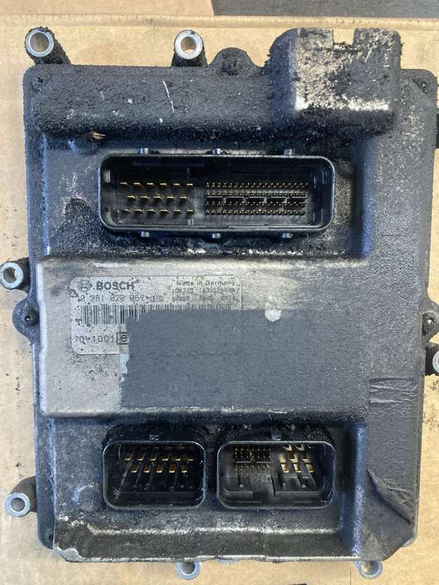 MAN Motorsteuergerät MAN D2066 EEV Lions City 0281020067 Bosch Control Unit Engi - ECU - Busz: 1 kép. MAN Motorsteuergerät MAN D2066 EEV Lions City 0281020067 Bosch Control Unit Engi - ECU - Busz: 1 kép.