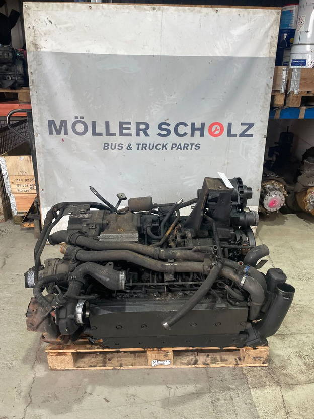 Mercedes-Benz Mercedes Motor OM 906 HLA Euro 3 Citaro OM906HLA - Motor - Busz: 1 kép. Mercedes-Benz Mercedes Motor OM 906 HLA Euro 3 Citaro OM906HLA - Motor - Busz: 1 kép.