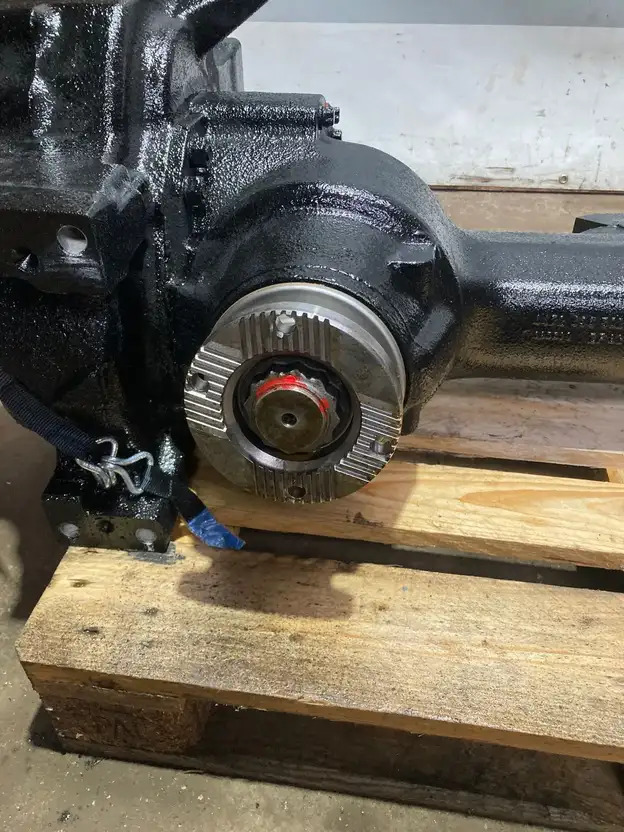 ZF Hinterachse ZF AV 133/87 4472037311 6,20 A6443501101 Citaro Mercedes C2 Euro - Hátsó tengely - Busz: 2 kép. ZF Hinterachse ZF AV 133/87 4472037311 6,20 A6443501101 Citaro Mercedes C2 Euro - Hátsó tengely - Busz: 2 kép.