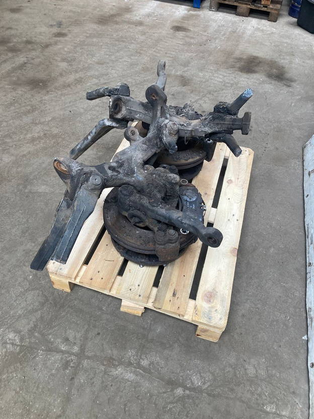 ZF Radnabe Mercedes Citaro Vorderachse Facelift RL 75 LE Solaris - Szabadonfutó agy - Busz: 3 kép. ZF Radnabe Mercedes Citaro Vorderachse Facelift RL 75 LE Solaris - Szabadonfutó agy - Busz: 3 kép.