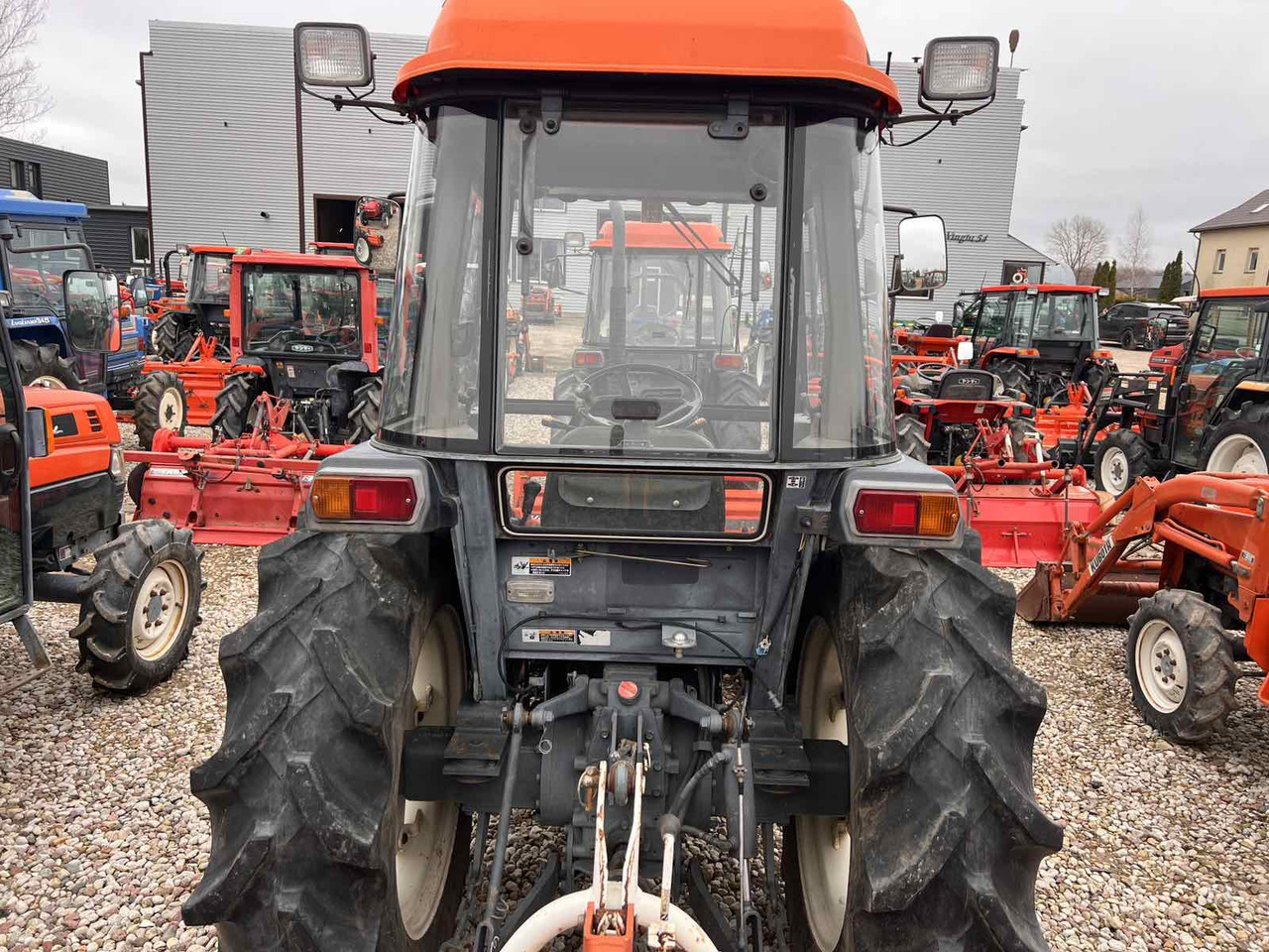 Kubota GL470 - Traktor: 3 kép. Kubota GL470 - Traktor: 3 kép.