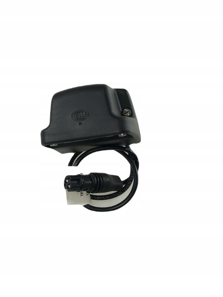 Hella OŚWIETLENIE LAMPA TABLICY REJESTRACYJNEJ LED 2KA010278057 - Lámpá/ Világítás: 1 kép. Hella OŚWIETLENIE LAMPA TABLICY REJESTRACYJNEJ LED 2KA010278057 - Lámpá/ Világítás: 1 kép.