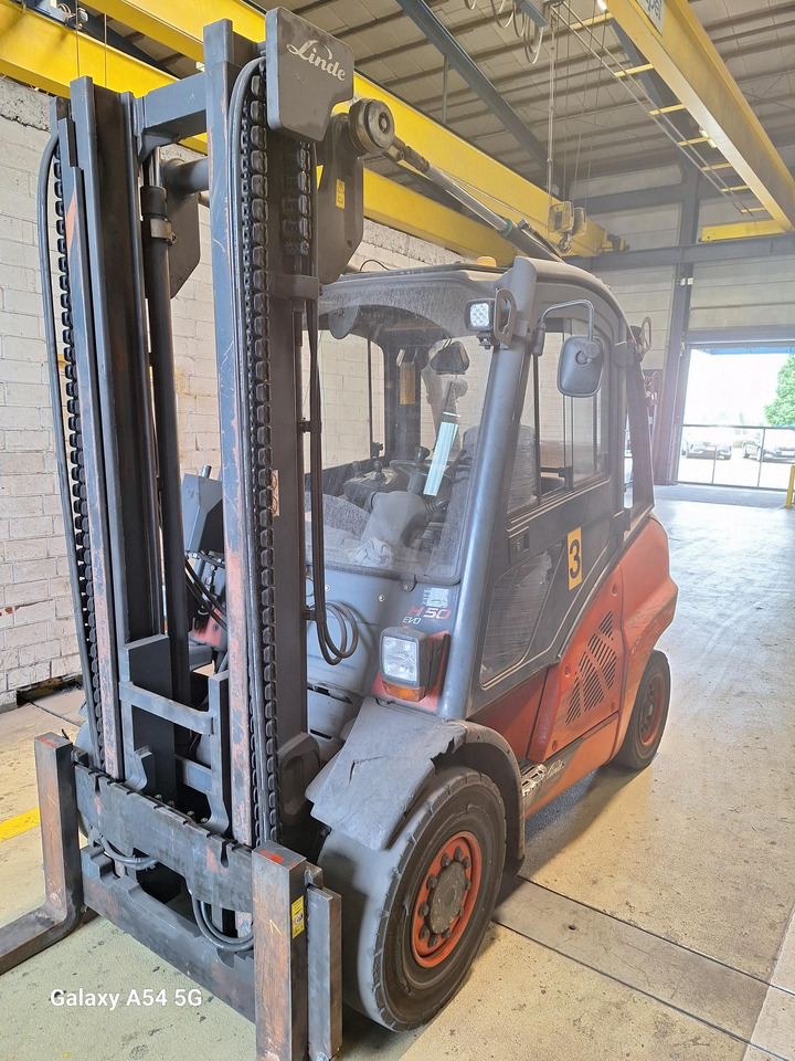 LINDE H 50 D-02 600 - Dízel targonca: 1 kép. LINDE H 50 D-02 600 - Dízel targonca: 1 kép.