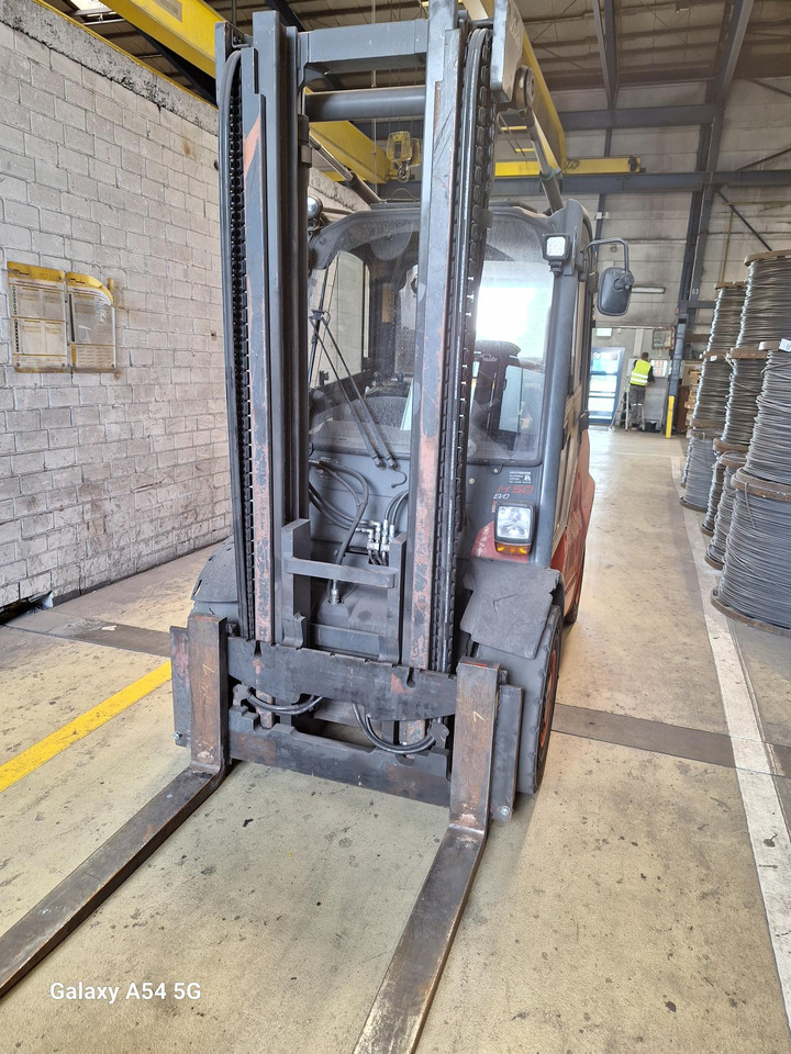 LINDE H 50 D-02 600 - Dízel targonca: 5 kép. LINDE H 50 D-02 600 - Dízel targonca: 5 kép.