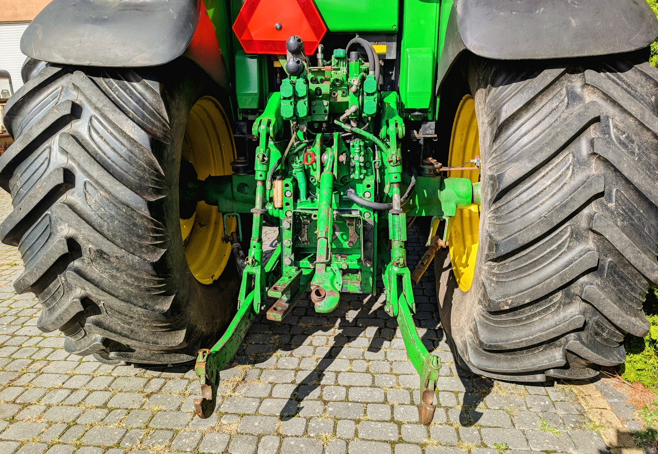 John Deere 6620 Premium - Mezőgazdasági gépek: 3 kép. John Deere 6620 Premium - Mezőgazdasági gépek: 3 kép.