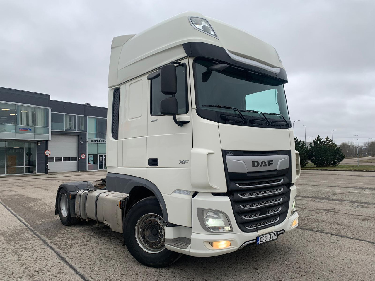 DAF XF480FT Push Floor Hydraulics - Nyergesvontató: 3 kép. DAF XF480FT Push Floor Hydraulics - Nyergesvontató: 3 kép.