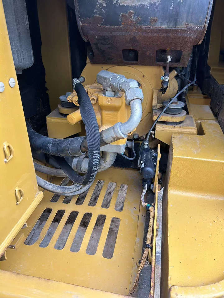 CATERPILLAR 306E2 - Lánctalpas kotró: 5 kép. CATERPILLAR 306E2 - Lánctalpas kotró: 5 kép.