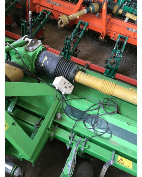 AVR GE FORCE 3800 - Burgonyagép: 2 kép. AVR GE FORCE 3800 - Burgonyagép: 2 kép.