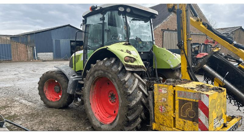 CLAAS ARION 610 - Traktor: 2 kép. CLAAS ARION 610 - Traktor: 2 kép.