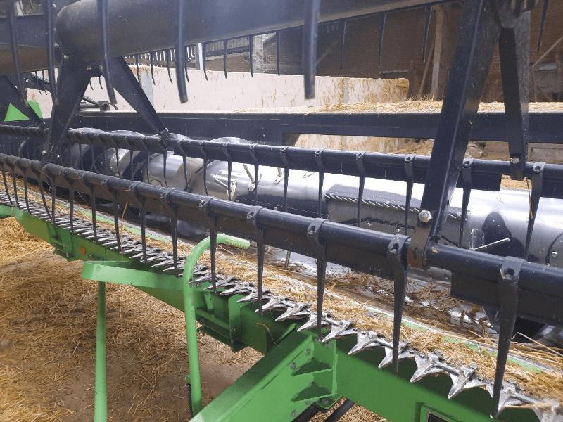 Kombájn DEUTZ C9306TS: 9 kép. Kombájn DEUTZ C9306TS: 9 kép.