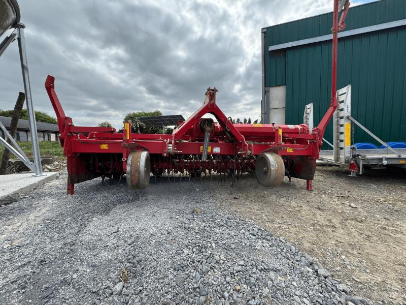 GRIMME GF400 - Burgonyagép: 4 kép. GRIMME GF400 - Burgonyagép: 4 kép.