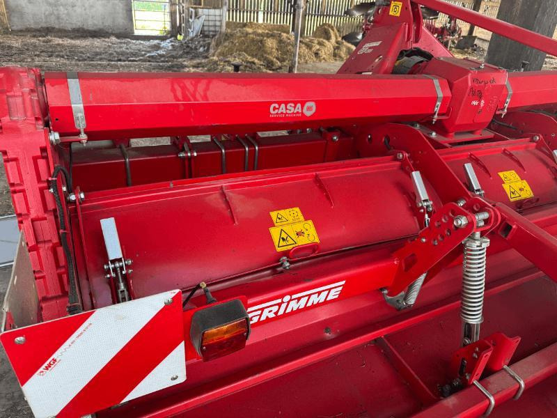GRIMME GF400 - Burgonyagép: 3 kép. GRIMME GF400 - Burgonyagép: 3 kép.