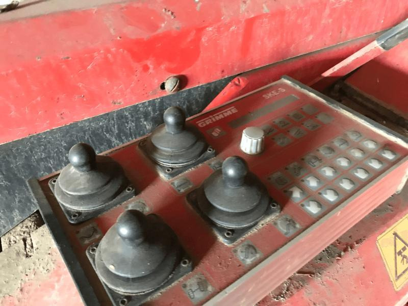 GRIMME GZ1700 - Burgonyakombájn: 4 kép. GRIMME GZ1700 - Burgonyakombájn: 4 kép.