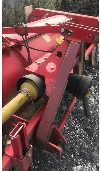 GRIMME KS3600 - Burgonyagép: 5 kép. GRIMME KS3600 - Burgonyagép: 5 kép.
