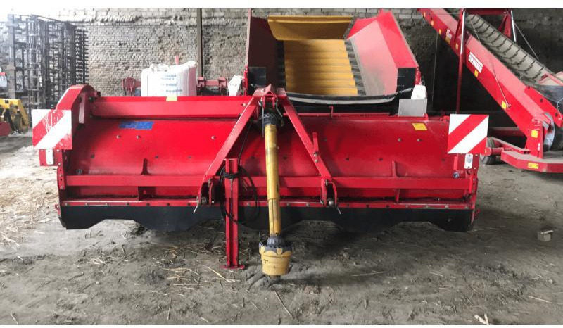 GRIMME KS75/4 - Burgonyagép: 2 kép. GRIMME KS75/4 - Burgonyagép: 2 kép.
