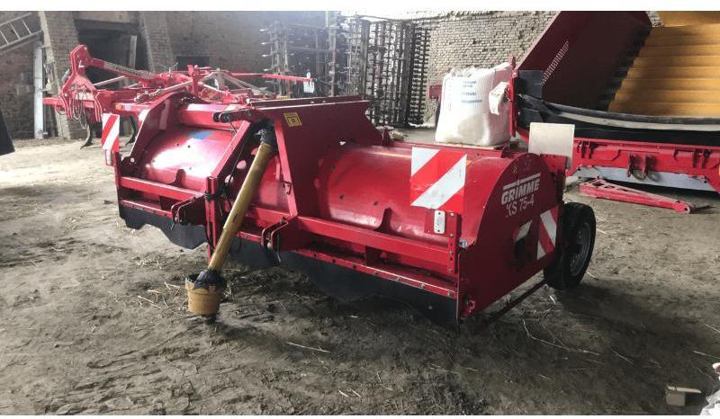 GRIMME KS75/4 - Burgonyagép: 4 kép. GRIMME KS75/4 - Burgonyagép: 4 kép.