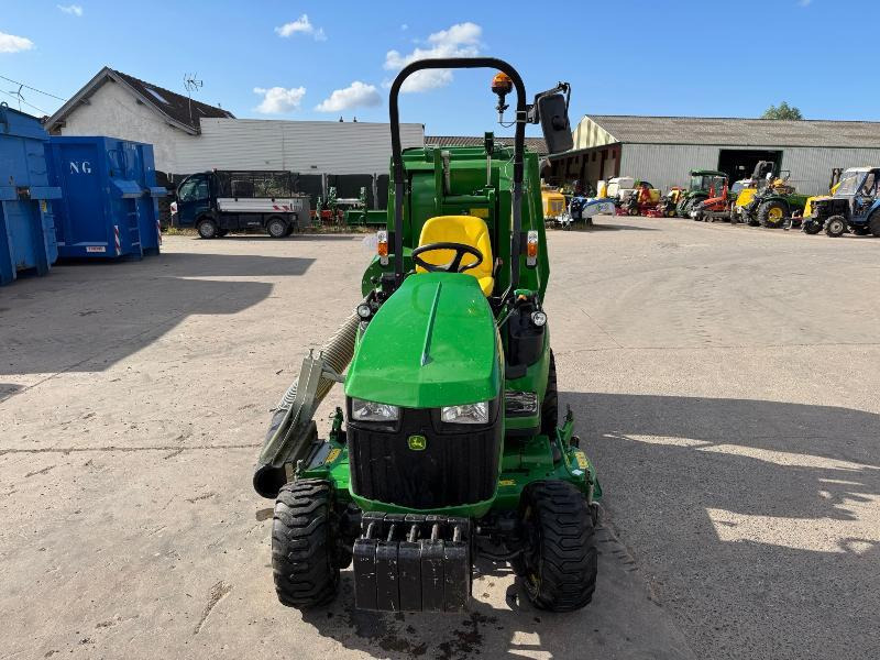 JOHN DEERE 1026R - Traktor: 5 kép. JOHN DEERE 1026R - Traktor: 5 kép.