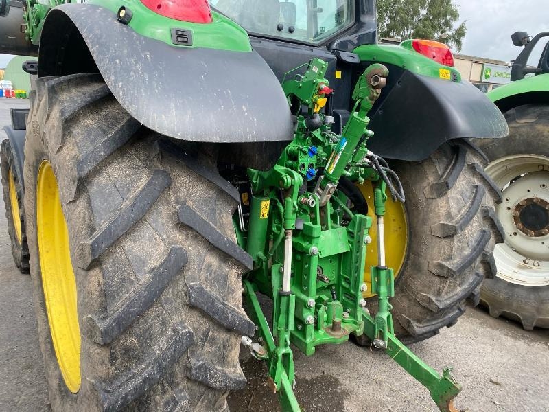 JOHN DEERE 6110M - Traktor: 5 kép. JOHN DEERE 6110M - Traktor: 5 kép.