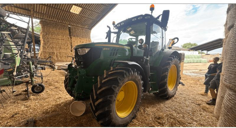 JOHN DEERE 6130R - Traktor: 4 kép. JOHN DEERE 6130R - Traktor: 4 kép.