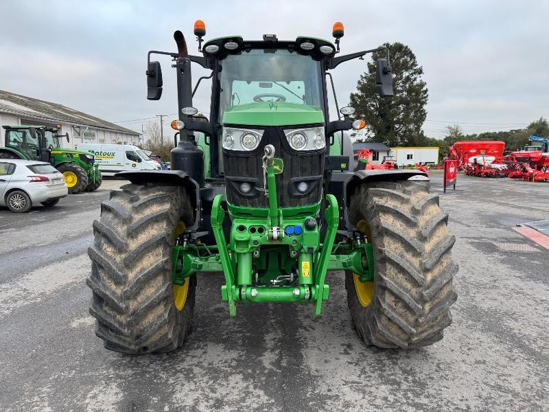 JOHN DEERE 6155M - Traktor: 2 kép. JOHN DEERE 6155M - Traktor: 2 kép.