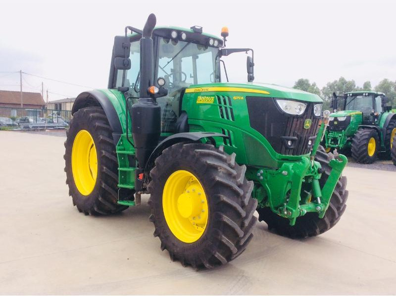 JOHN DEERE 6175M - Traktor: 3 kép. JOHN DEERE 6175M - Traktor: 3 kép.