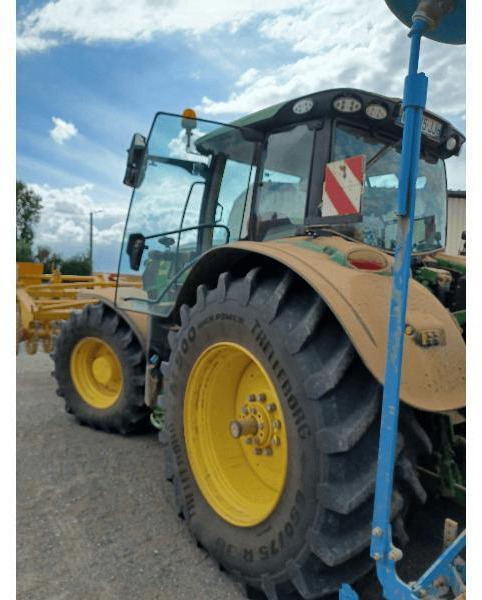 JOHN DEERE 6R185 - Traktor: 2 kép. JOHN DEERE 6R185 - Traktor: 2 kép.
