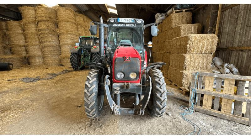 MASSEY-FERGUSON 5460 - Traktor: 5 kép. MASSEY-FERGUSON 5460 - Traktor: 5 kép.