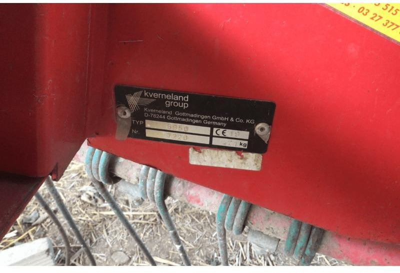 TAARUP 9035 - Szénaforgató: 3 kép. TAARUP 9035 - Szénaforgató: 3 kép.