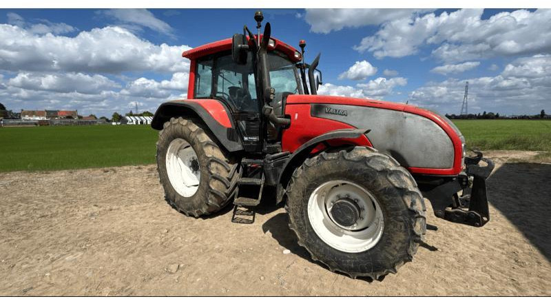 VALTRA T160 - Traktor: 4 kép. VALTRA T160 - Traktor: 4 kép.