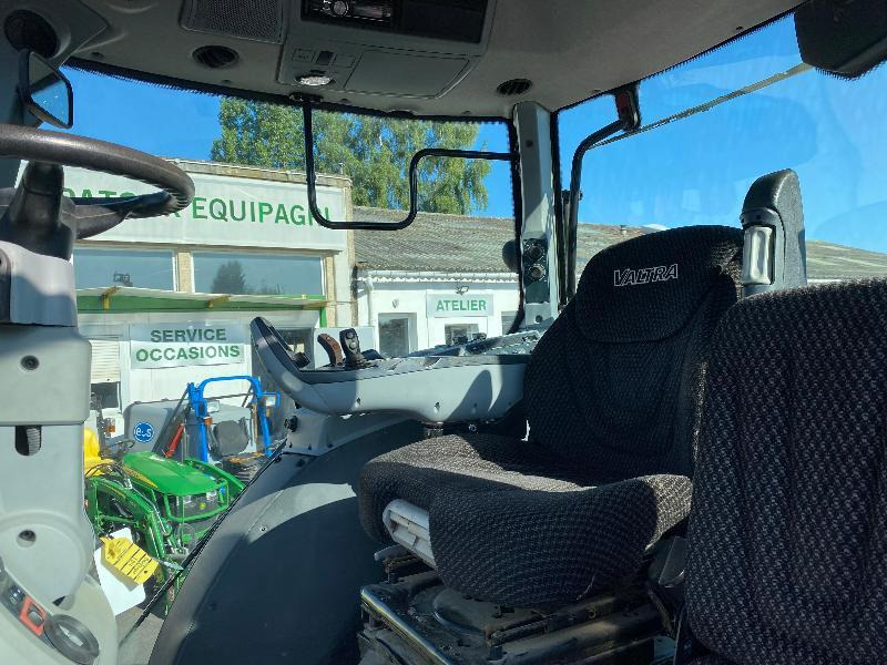 Traktor VALTRA T194 VERSU: 6 kép.