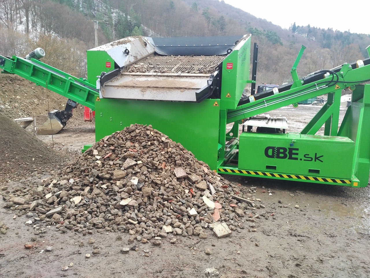 DB Engineering TraserScreen DB-80 - Osztályozó berendezés: 4 kép. DB Engineering TraserScreen DB-80 - Osztályozó berendezés: 4 kép.