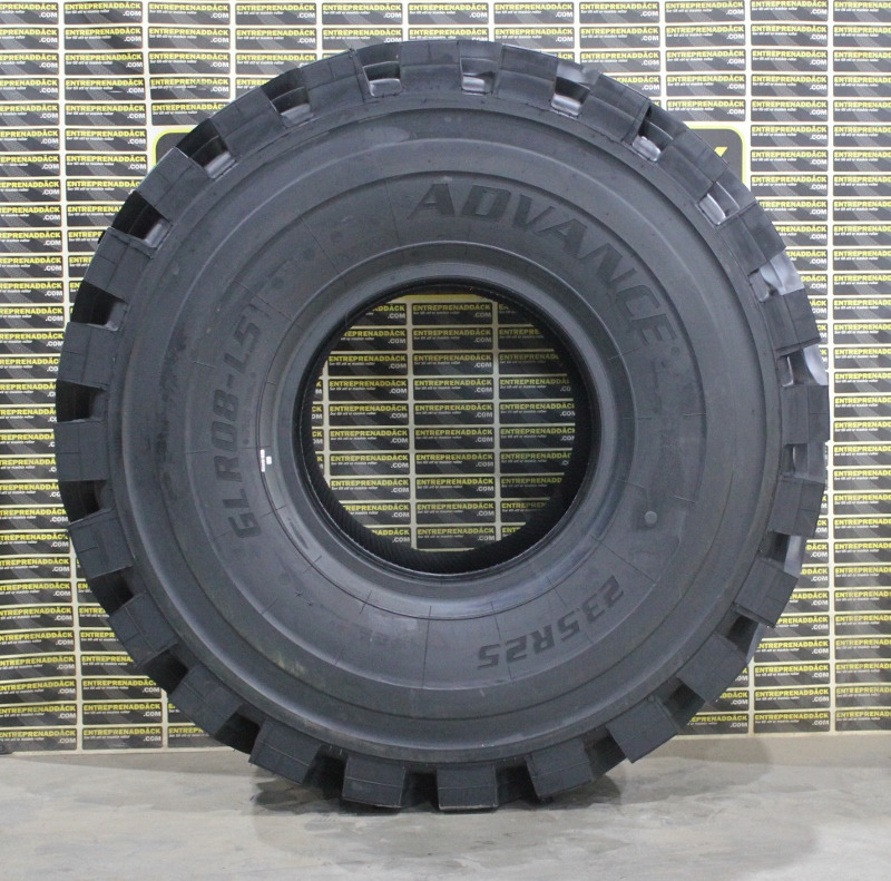 Advance GLR08 ** L5 23,5R25 for loaders in tough conditions - Komplett kerék - Gumikerekes homlokrakodó: 4 kép. Advance GLR08 ** L5 23,5R25 for loaders in tough conditions - Komplett kerék - Gumikerekes homlokrakodó: 4 kép.