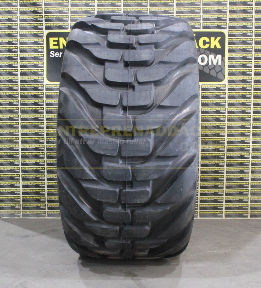 Nokian Forest King 780/50-28.5 SB – Built for the toughest terrain - Kihordó: 3 kép. Nokian Forest King 780/50-28.5 SB – Built for the toughest terrain - Kihordó: 3 kép.