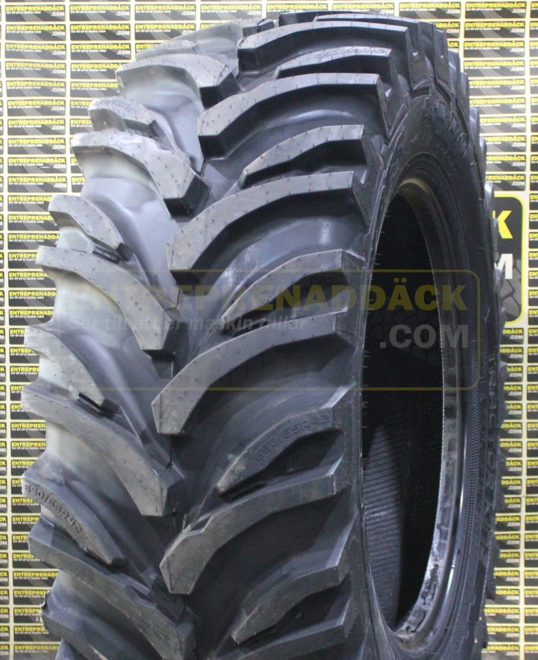 Nokian Tractor King 650/65R42 – Available as loose tyre or complete wheel - Traktor: 1 kép. Nokian Tractor King 650/65R42 – Available as loose tyre or complete wheel - Traktor: 1 kép.