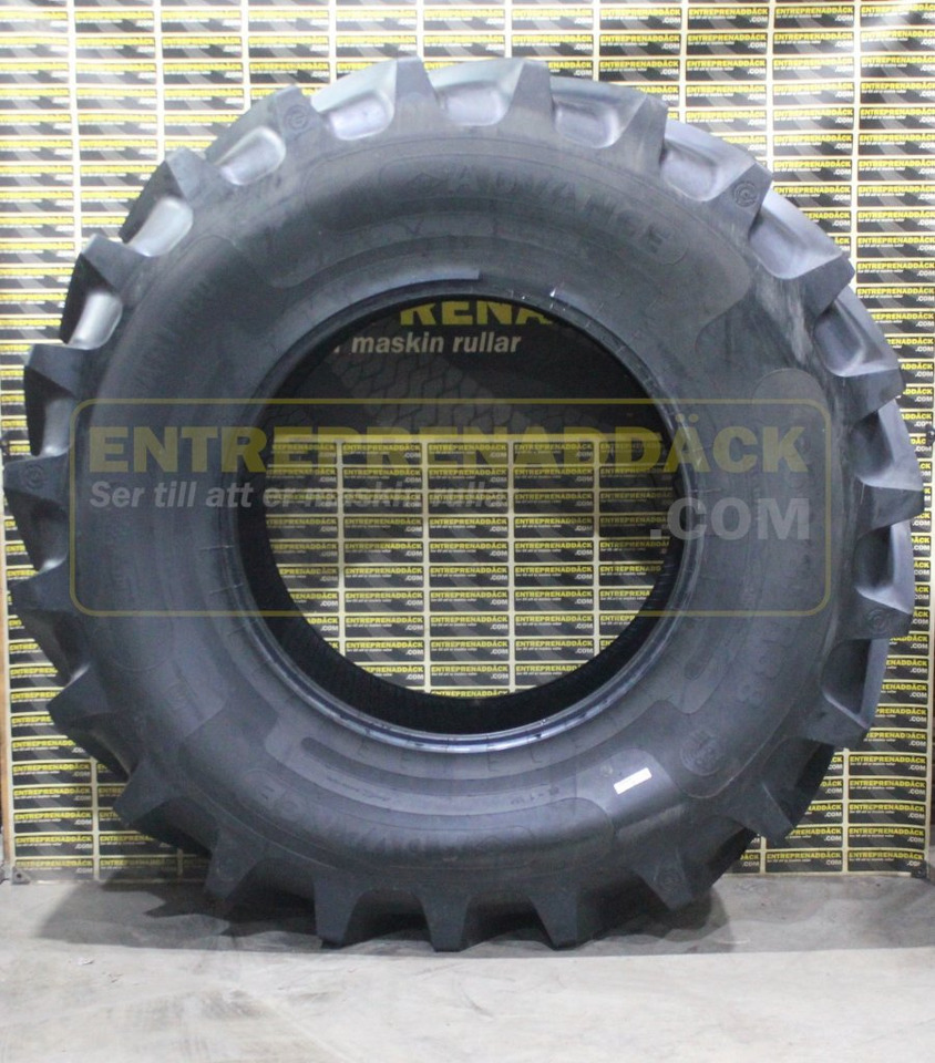 Package 600/70R30 + 650/85R38 AR1200 – tyres- wheels – dual system - Traktor: 3 kép. Package 600/70R30 + 650/85R38 AR1200 – tyres- wheels – dual system - Traktor: 3 kép.