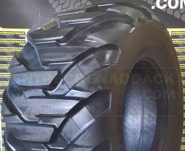 Trelleborg T480 EXC 600/50-22.5 24PR – Complete wheels for excavator. - Gumiabroncsok és felnik - Gumikerekes kotró: 1 kép. Trelleborg T480 EXC 600/50-22.5 24PR – Complete wheels for excavator. - Gumiabroncsok és felnik - Gumikerekes kotró: 1 kép.