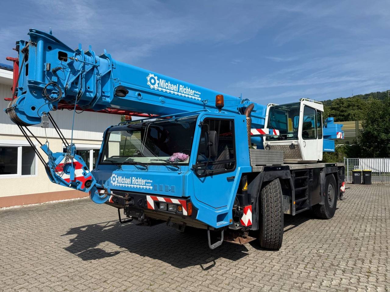 Faun ATF 30-2 30 ton - Darus autó: 1 kép. Faun ATF 30-2 30 ton - Darus autó: 1 kép.