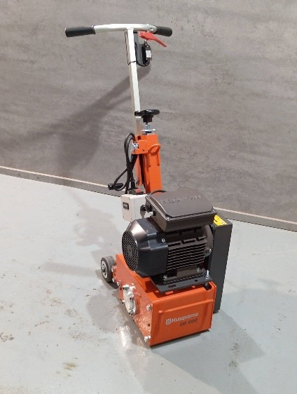 HUSQVARNA CG 200 E - Építőipari berendezések: 3 kép. HUSQVARNA CG 200 E - Építőipari berendezések: 3 kép.