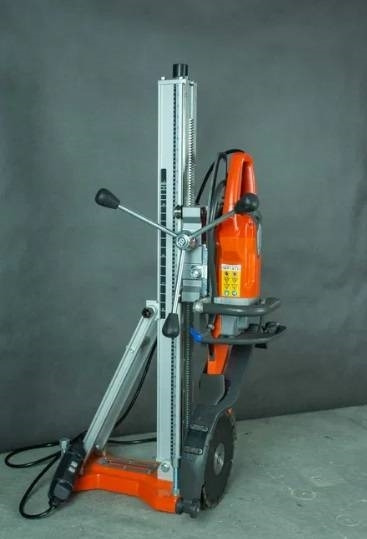 Husqvarna K4000 CNB - Építőipari berendezések: 2 kép. Husqvarna K4000 CNB - Építőipari berendezések: 2 kép.