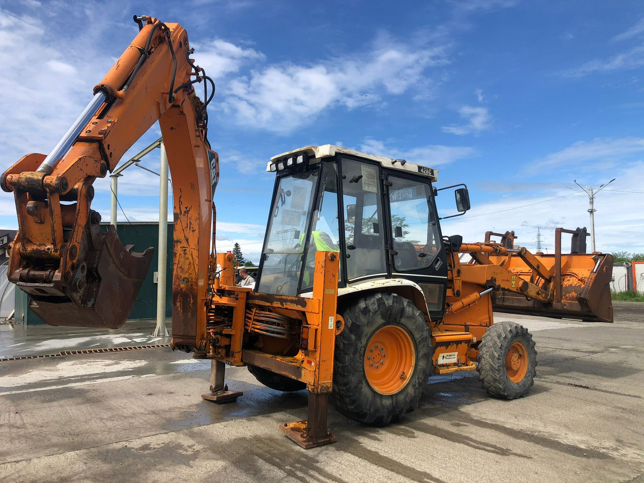 CATERPILLAR 428 C TERRACING EQUIPMENT BULLDOEXCAVATOR - Kotrórakodó: 3 kép. CATERPILLAR 428 C TERRACING EQUIPMENT BULLDOEXCAVATOR - Kotrórakodó: 3 kép.