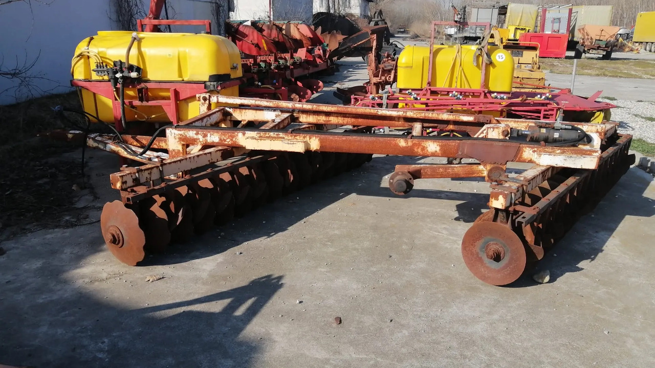 Disc Harrow Busa Control 3,2 M - Tárcsás borona: 5 kép. Disc Harrow Busa Control 3,2 M - Tárcsás borona: 5 kép.