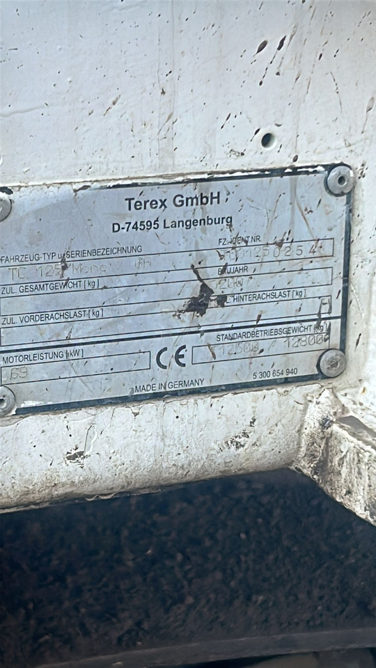 Excavator Terex TC 125 - Lánctalpas kotró: 4 kép. Excavator Terex TC 125 - Lánctalpas kotró: 4 kép.