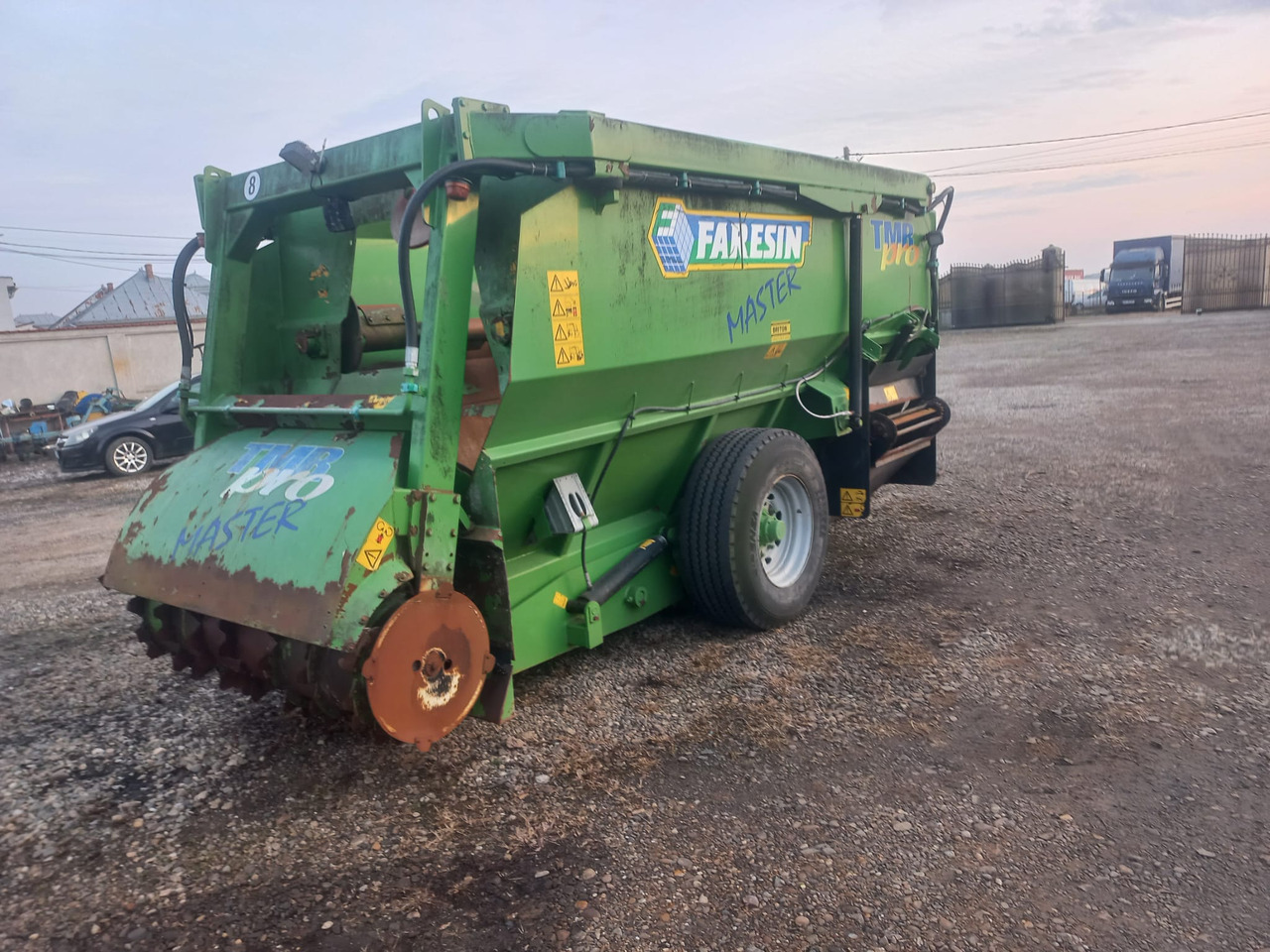 FARESIN TMR 1200 TEHNOLOGICAL TRAILER - Etetőkocsi: 2 kép. FARESIN TMR 1200 TEHNOLOGICAL TRAILER - Etetőkocsi: 2 kép.