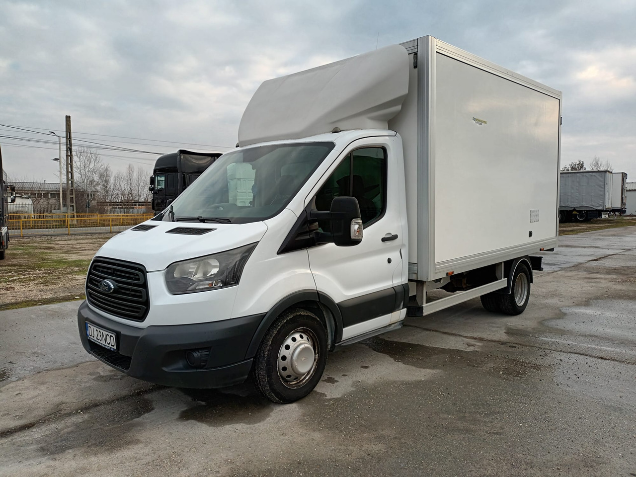 Ford Transit 350 L3 KONVEKTA REFRIGERATOR - Hűtős kisteherautó: 1 kép. Ford Transit 350 L3 KONVEKTA REFRIGERATOR - Hűtős kisteherautó: 1 kép.